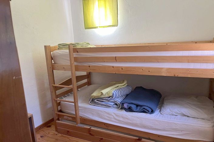 Image No.8-3 Bed House for sale