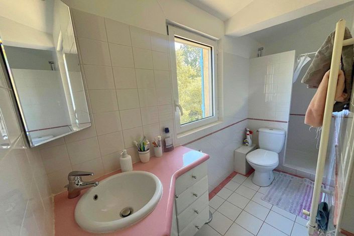 Image No.9-3 Bed House for sale