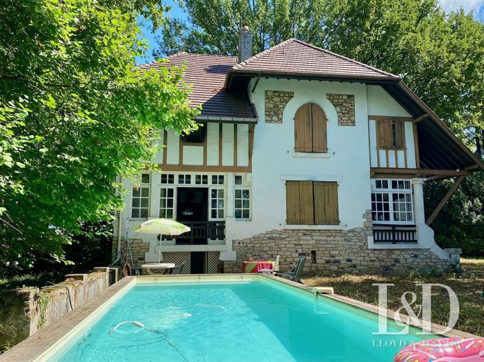 Image No.1-5 Bed House for sale