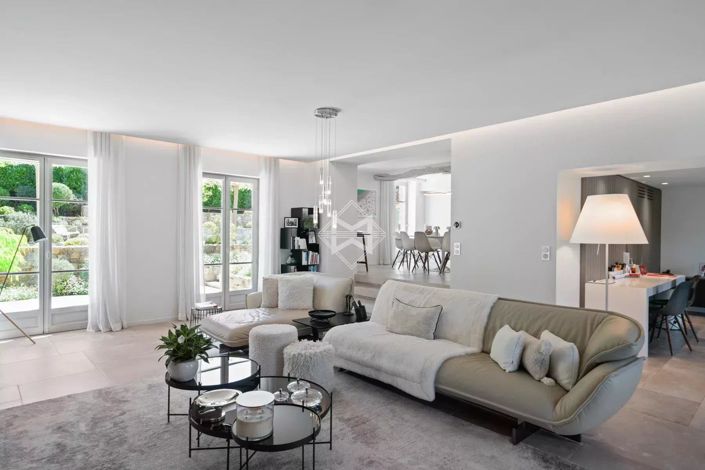 Image No.11-4 Bed House for sale