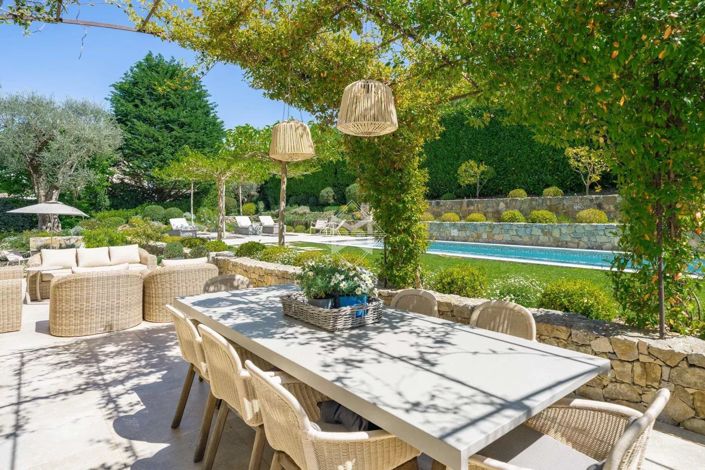 Image No.2-4 Bed House for sale