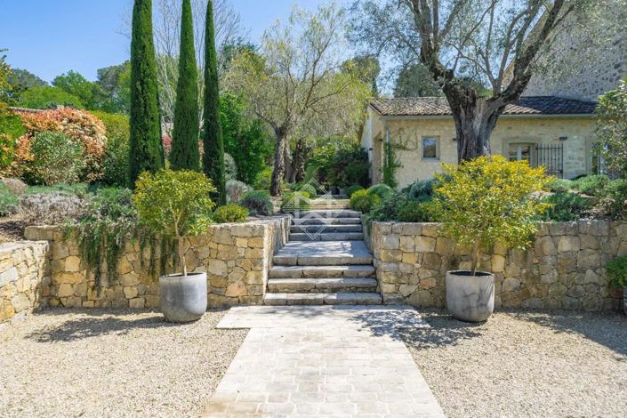 Image No.27-4 Bed House for sale