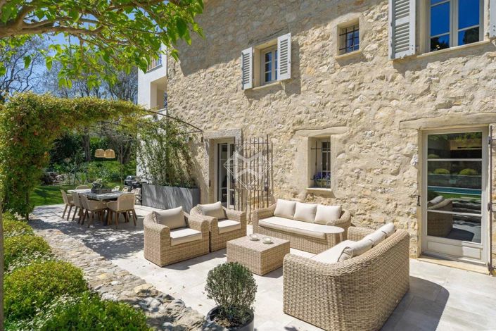 Image No.6-4 Bed House for sale