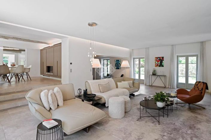 Image No.9-4 Bed House for sale