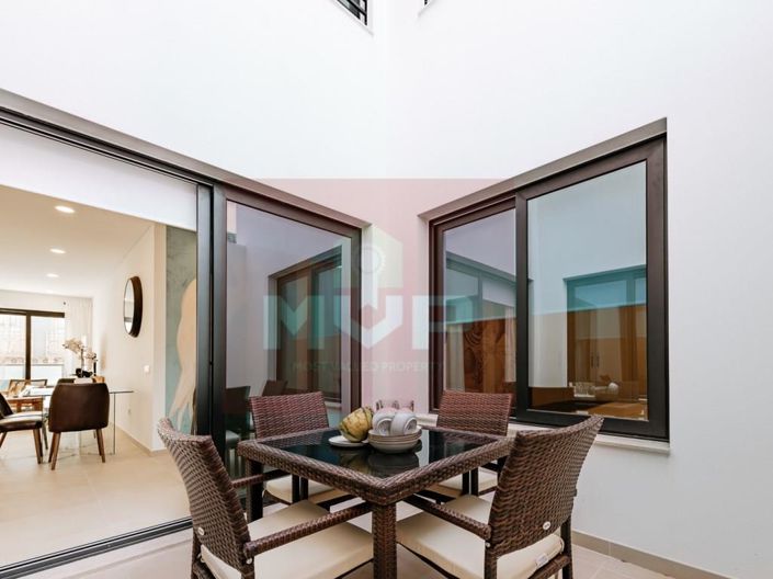 Image No.40-2 Bed Apartment for sale