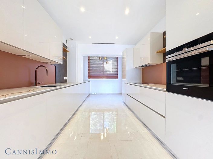 Image No.5-3 Bed Apartment for sale