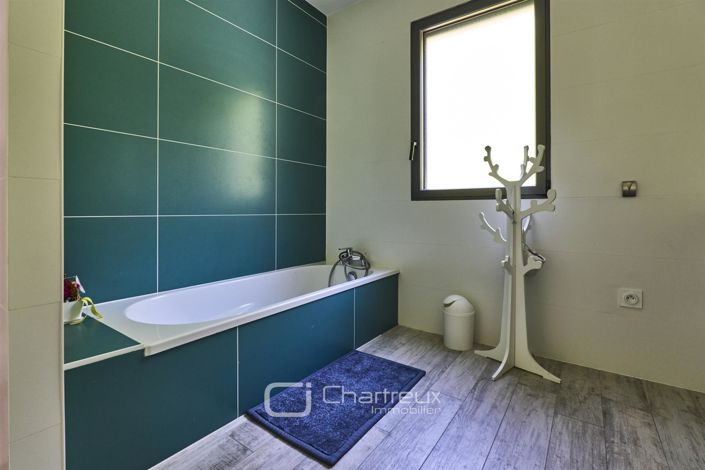 Image No.19-5 Bed House for sale