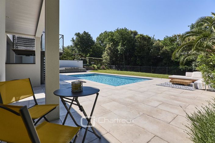 Image No.21-5 Bed House for sale