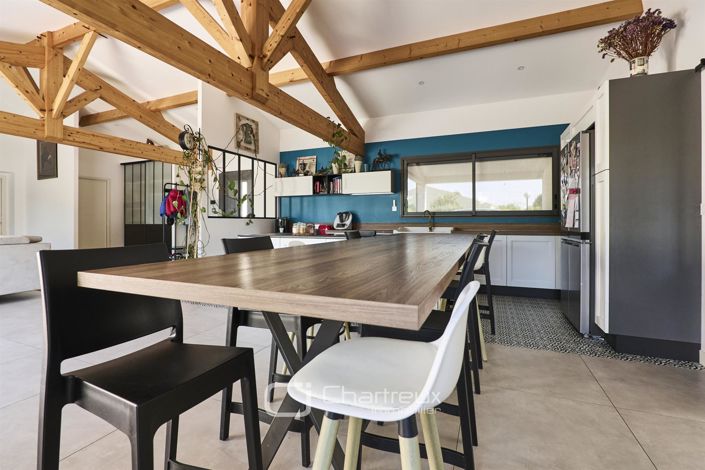 Image No.3-5 Bed House for sale