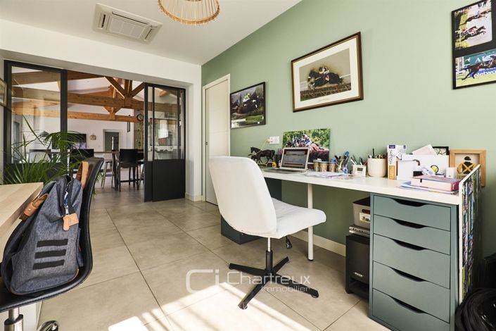 Image No.9-5 Bed House for sale