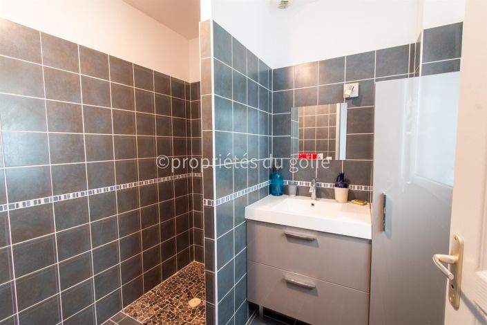 Image No.19-4 Bed House for sale