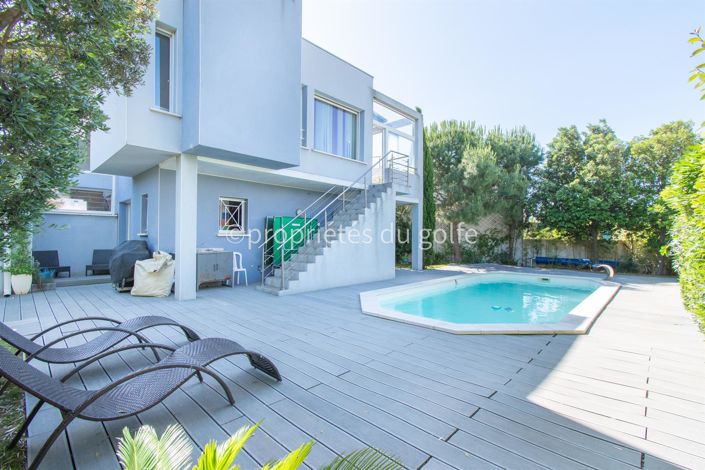 Image No.22-4 Bed House for sale