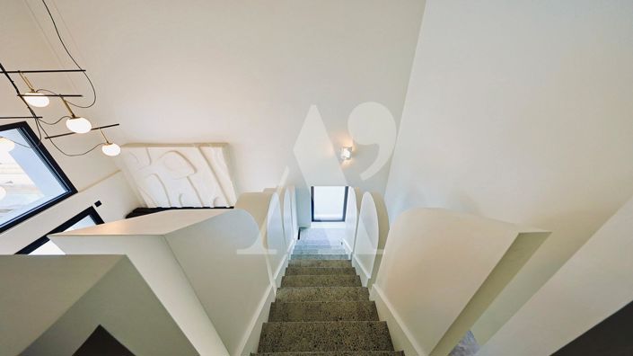 Image No.13-4 Bed Property for sale