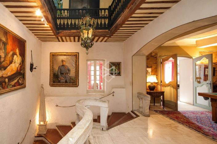 Image No.6-10 Bed House for sale