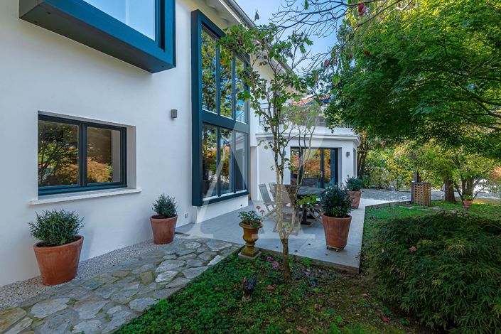 Image No.4-3 Bed Property for sale