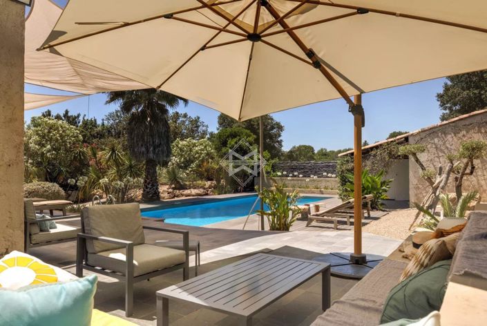 Image No.2-6 Bed House for sale