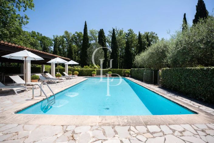 Image No.20-8 Bed House for sale