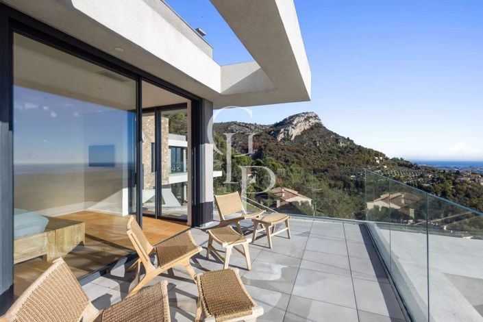 Image No.14-5 Bed House for sale