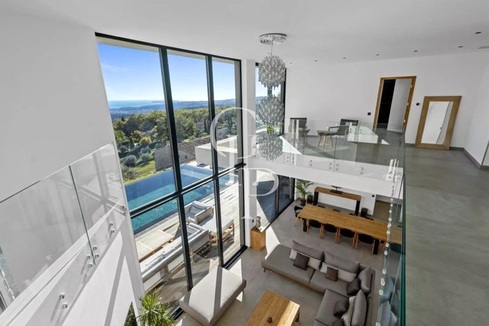 Image No.17-5 Bed House for sale