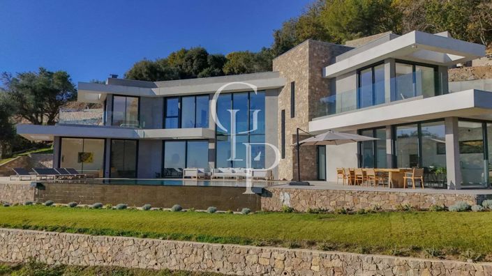 Image No.2-5 Bed House for sale