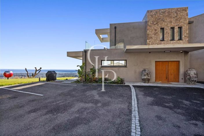 Image No.3-5 Bed House for sale