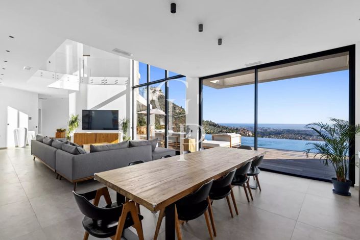 Image No.4-5 Bed House for sale