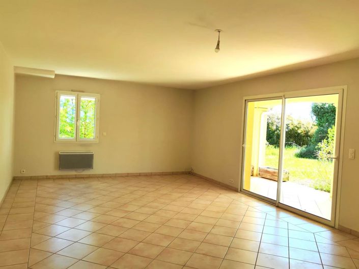 Image No.3-3 Bed House for sale