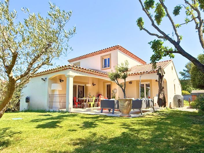 Image No.1-5 Bed House for sale