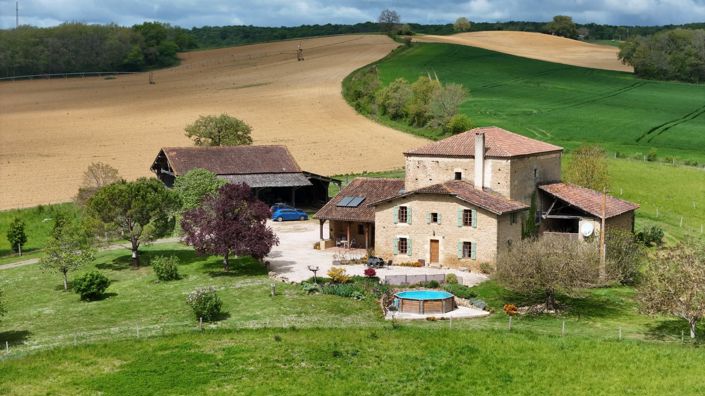 Image No.1-6 Bed House for sale