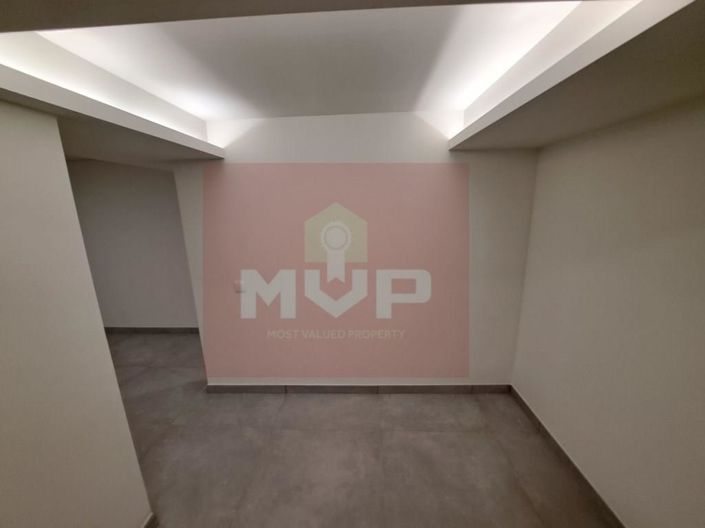 Image No.14-4 Bed House for sale