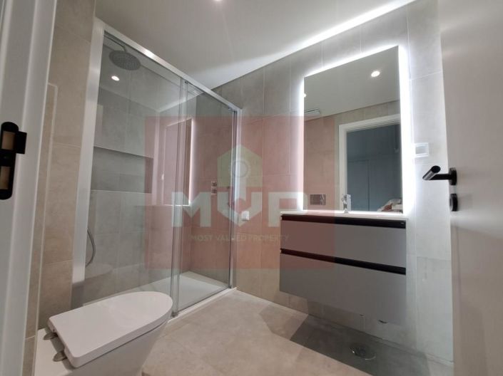 Image No.37-4 Bed House for sale