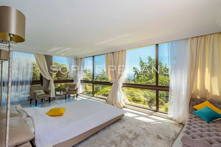 Image No.5-6 Bed House for sale