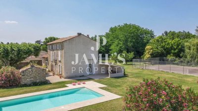 1 - Barbentane, House