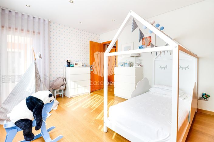 Image No.22-4 Bed House for sale