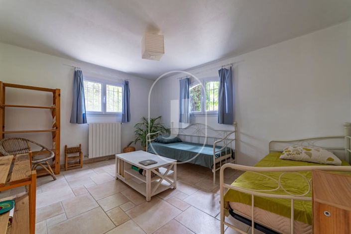 Image No.15-5 Bed House for sale