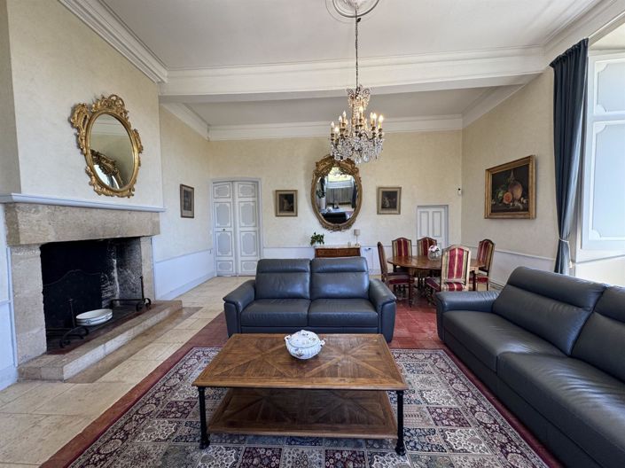 Image No.11-3 Bed Property for sale