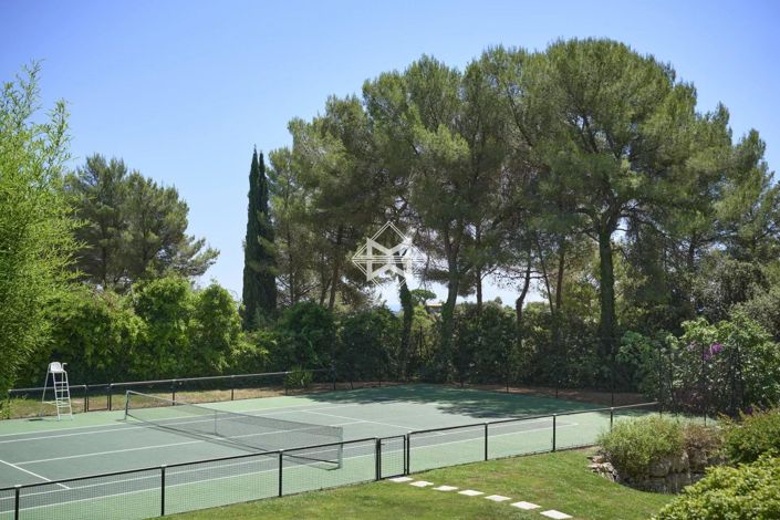 Image No.15-8 Bed House for sale