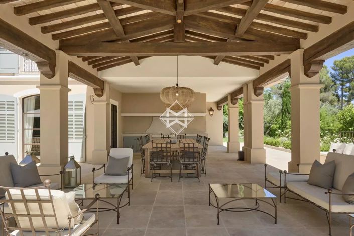 Image No.17-8 Bed House for sale