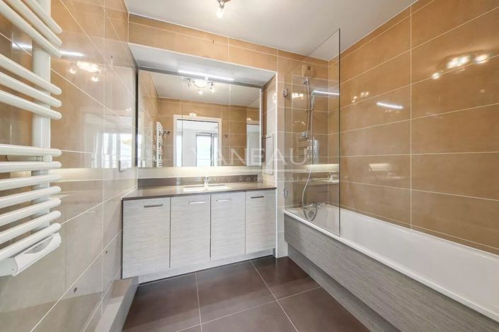 Image No.13-3 Bed Apartment for sale