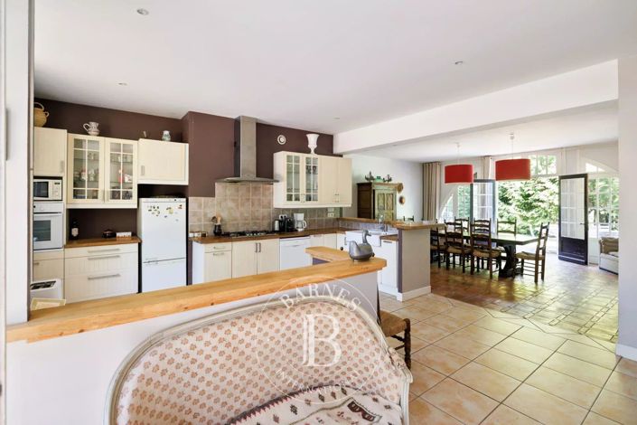 Image No.14-5 Bed House for sale