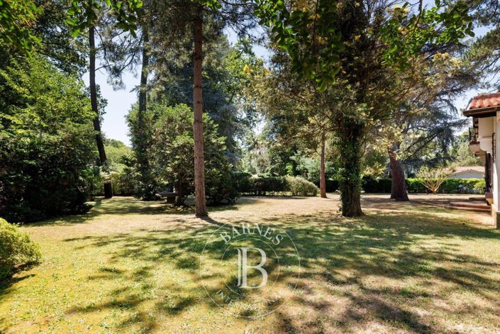 Image No.5-5 Bed House for sale