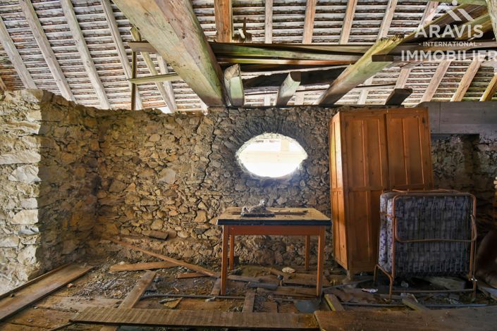 Image No.14-2 Bed House for sale