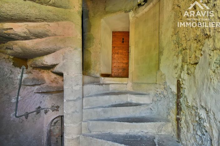 Image No.4-2 Bed House for sale