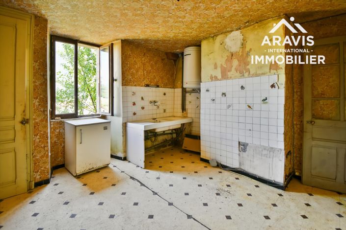 Image No.5-2 Bed House for sale