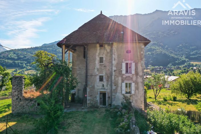 Image No.8-2 Bed House for sale