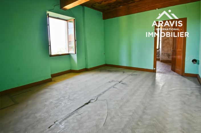 Image No.9-2 Bed House for sale