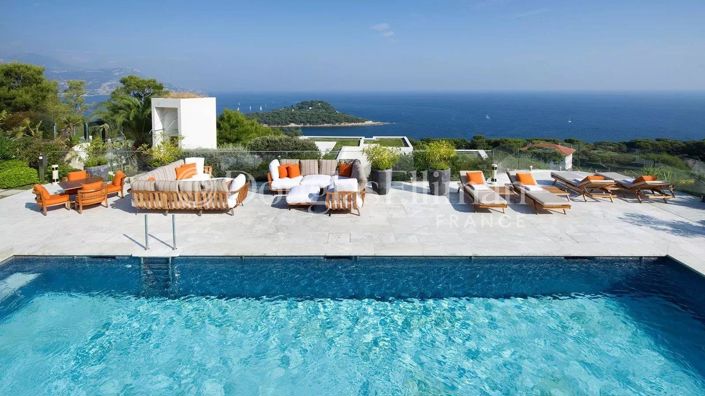 Image No.2-7 Bed House for sale