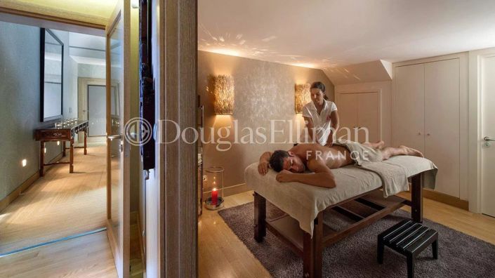 Image No.26-7 Bed House for sale