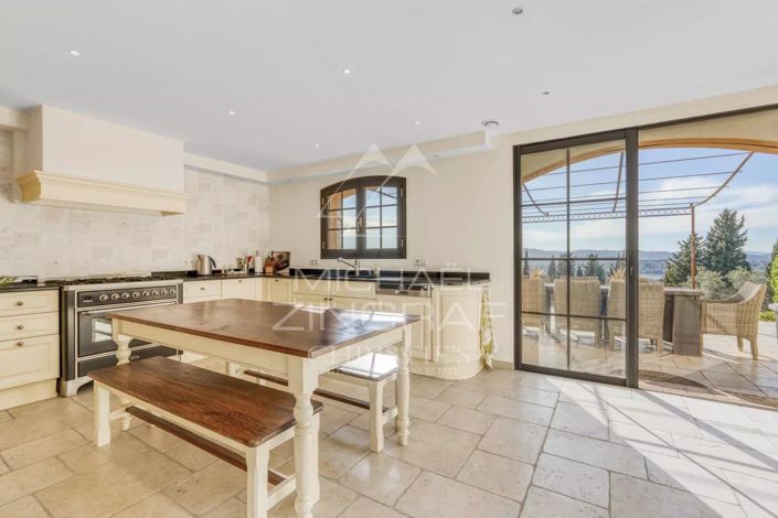 Image No.12-3 Bed House for sale