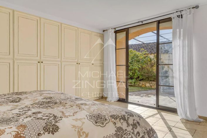 Image No.9-3 Bed House for sale